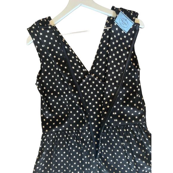 PRADA Dress | Black & White Star Dress - Picture 6 of 13